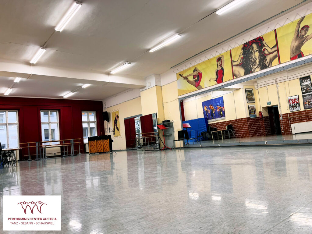 250910Studio 3 IMG 1037PCTM