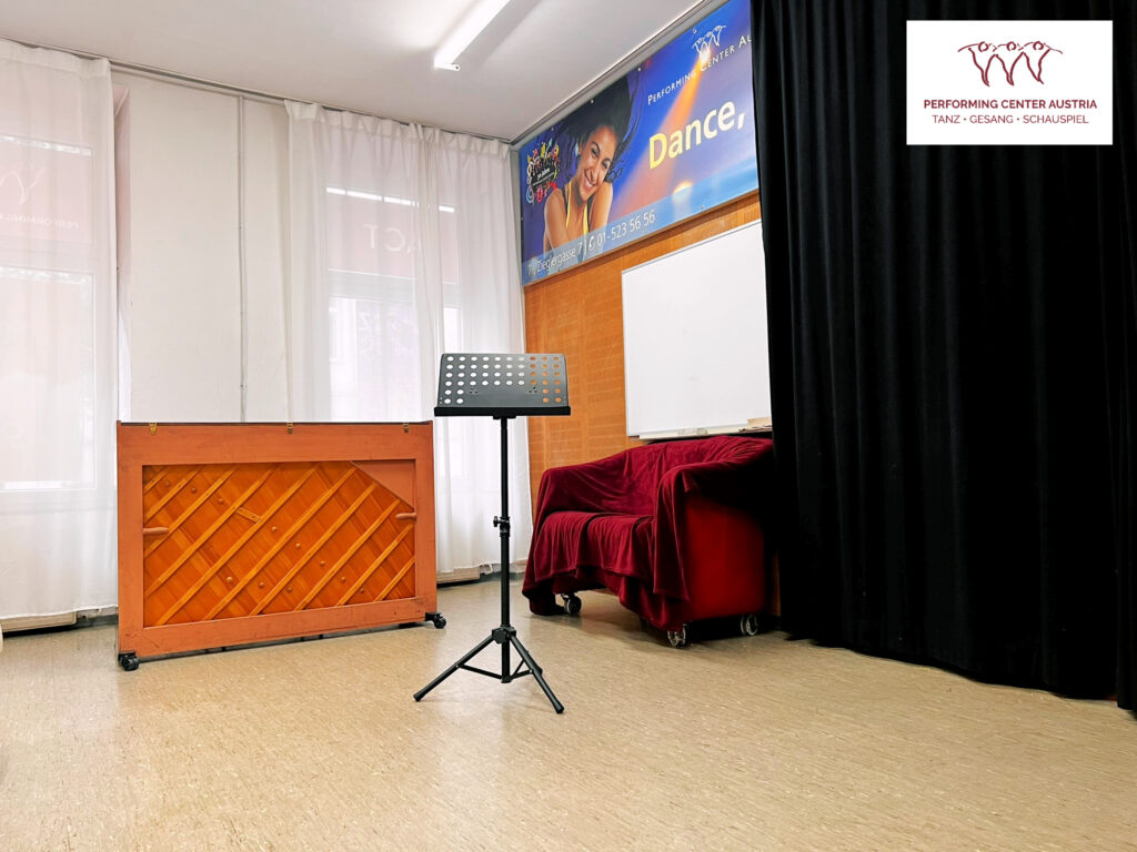 250910Studio A IMG 1013PCTM