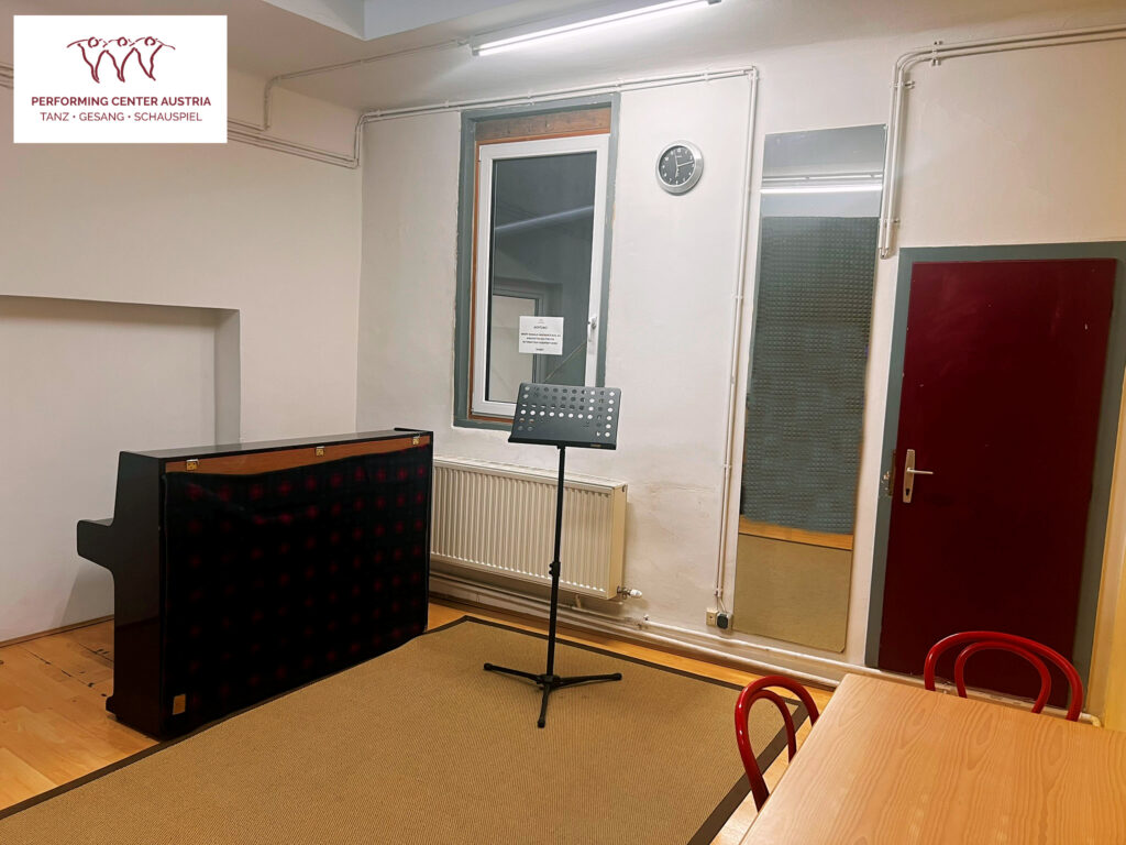 250910studio b img 1039pctm